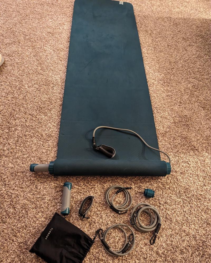 For today's movement break, I'm focusing on core work using my FloBody