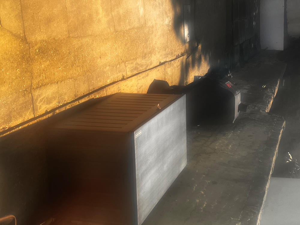 Olsen & Smith 830L MASSIVE Capacity Outdoor Garden Storage Box Plastic Shed - Weatherproof & Sit On with Wood Effect Chest - Customer Photo From Benvolio Tonge