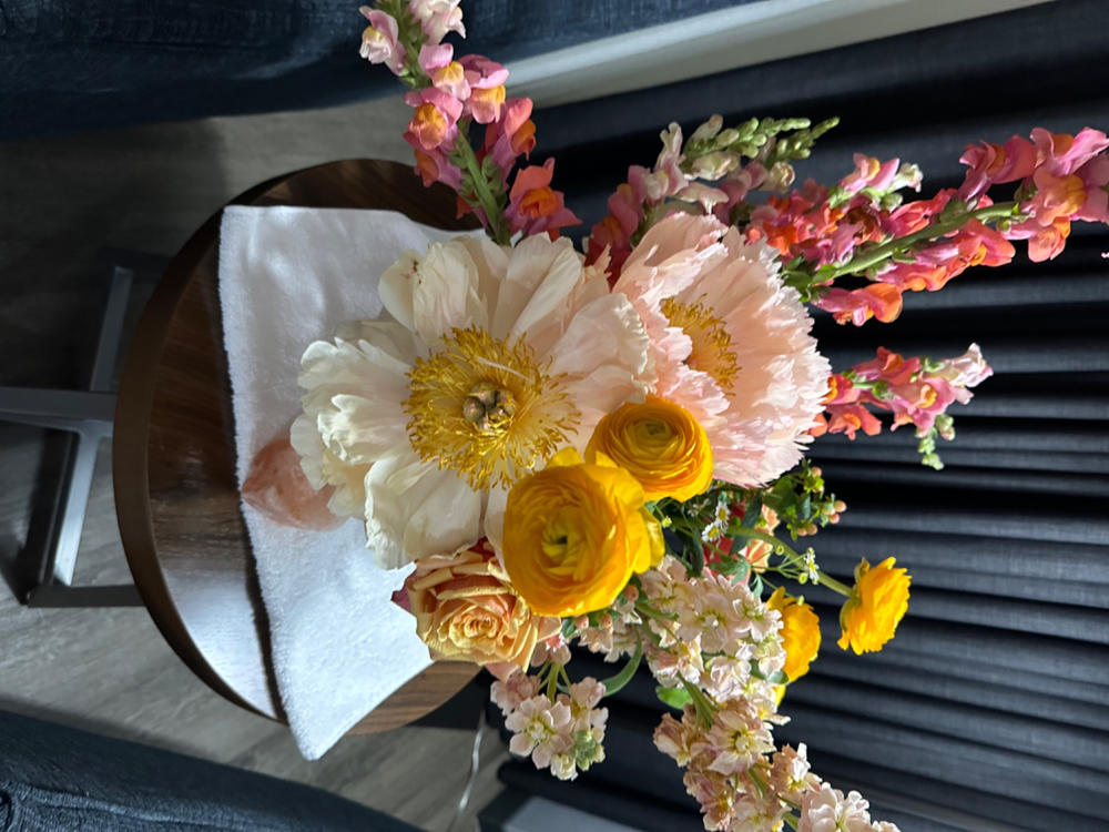 Grand Arranged Flowers - Customer Photo From LYNN MARSHALL