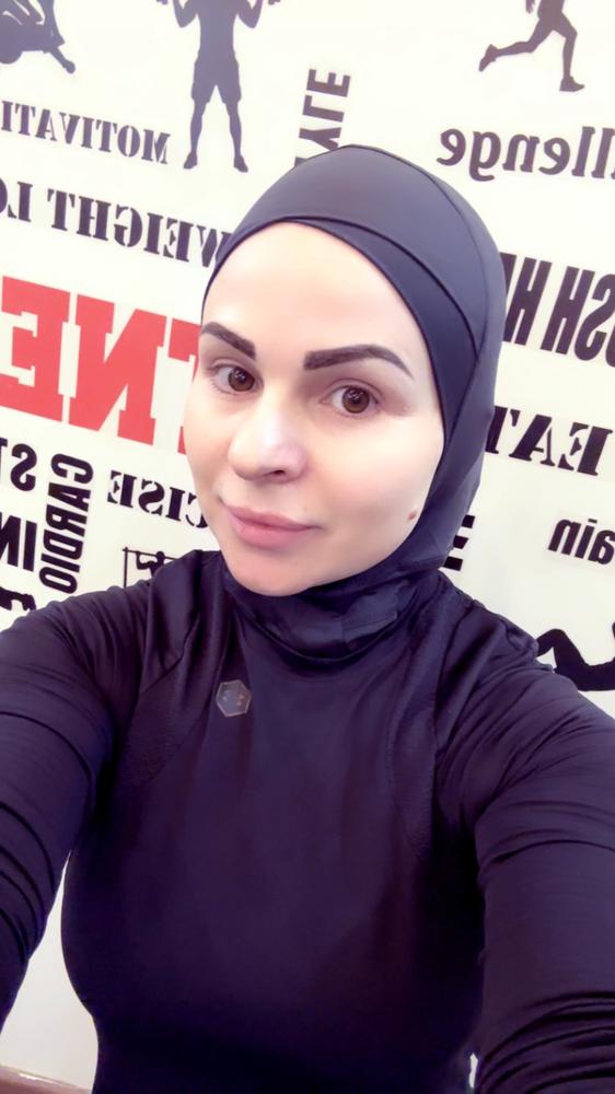 Criss–Cross Sport Hijab - Carbon - Customer Photo From Margarita Y.