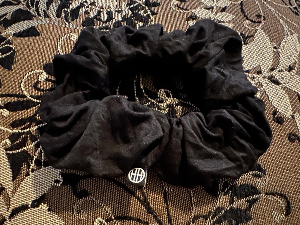 Small Bamboo Jersey Scrunchie – Black - Customer Photo From J S.