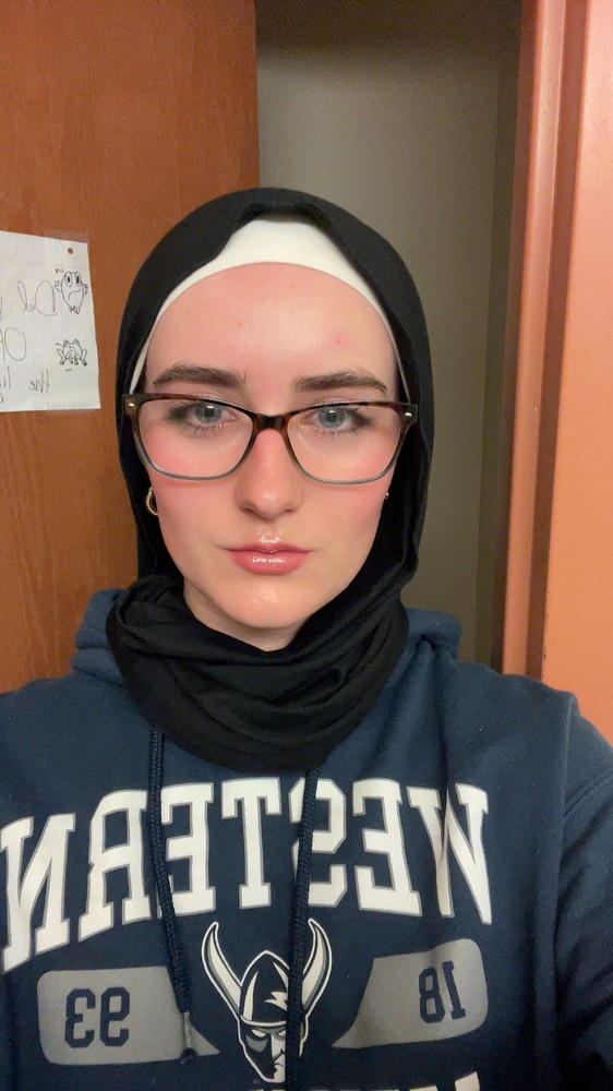 New Hijabi Starter Kit - Customer Photo From Alexandra v.