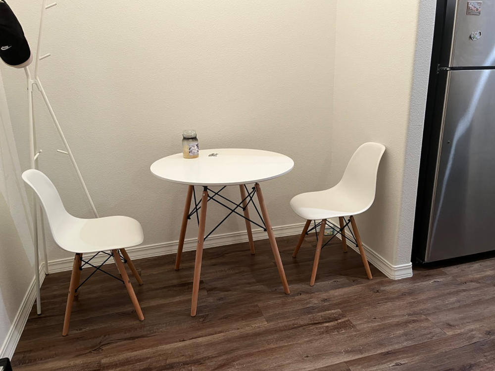 Structube eiffel chair discount review