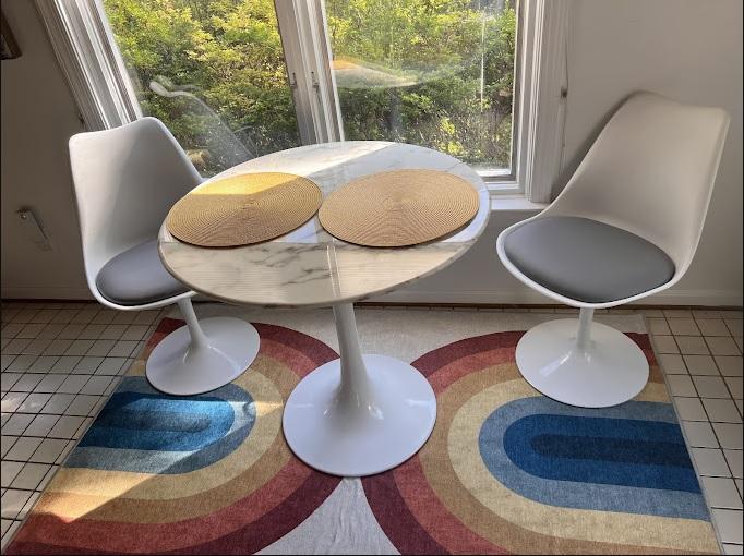 Tulip 32" Marble Dining Table & Chairs Set - Customer Photo From Michael Bolden