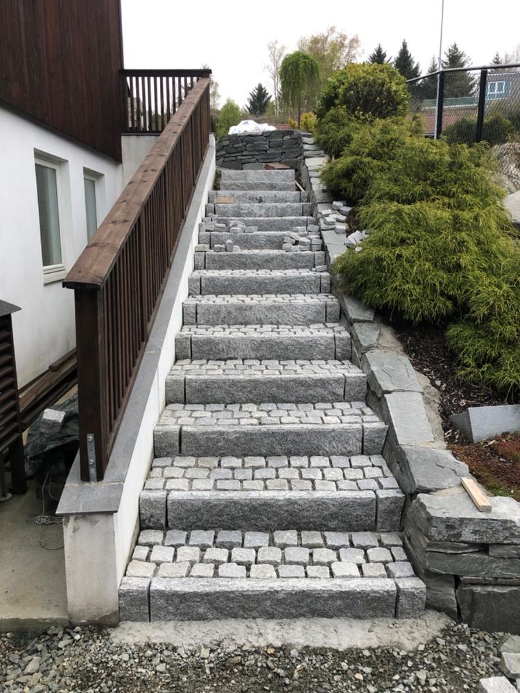 Granitt Brostein 9/11 BigBag 1000kg (ca 5m2) Portugal - Customer Photo From Kai Ove Hovden