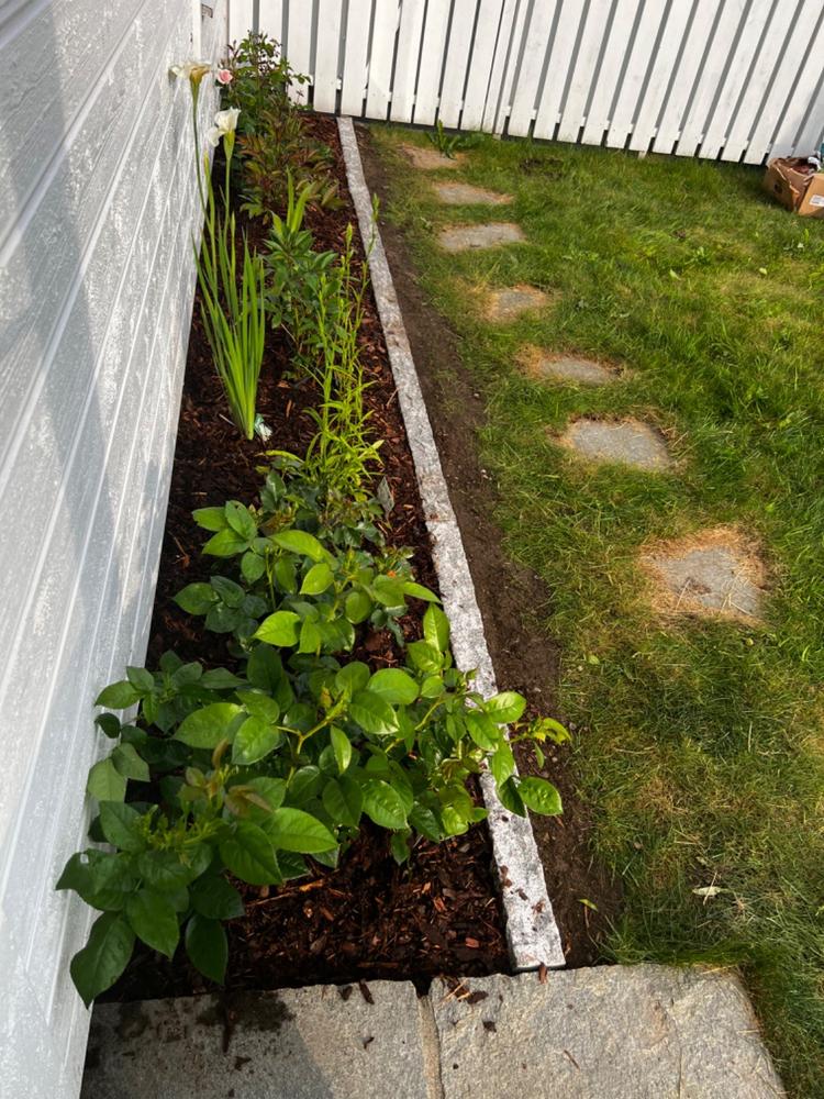 Granitt Kantstein 8x20x1 lm. Råhugget 1x Løpemeter - Customer Photo From Anonymous