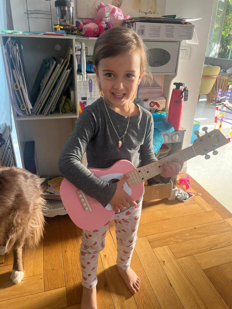 loog ukulele - Customer Photo From Debra Silver