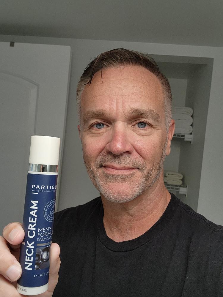 Particle Neck Cream - Customer Photo From Michael Schwing