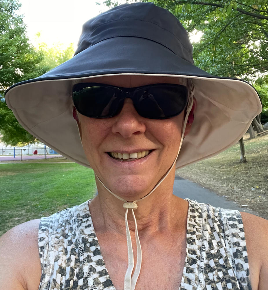 MAMOWEAR Womens Sun Hat with Ponytail Hole, UPF 50+ Wide Brim
