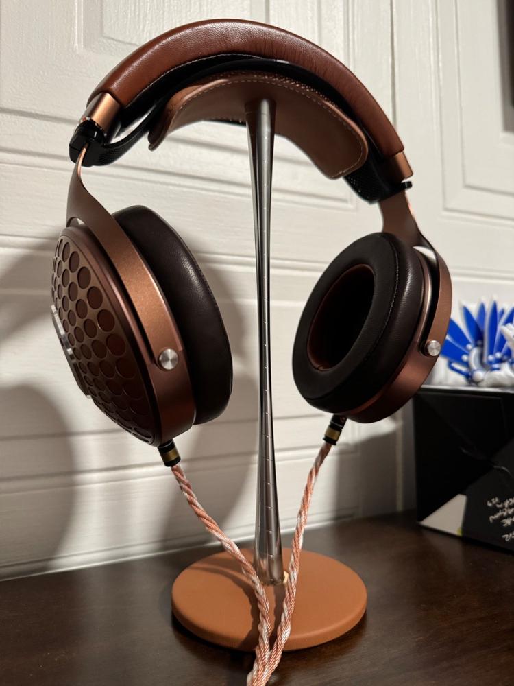 ヘッドホン Focal Stellia Stellia - Reference closed-back hi-fi headphones | Focal