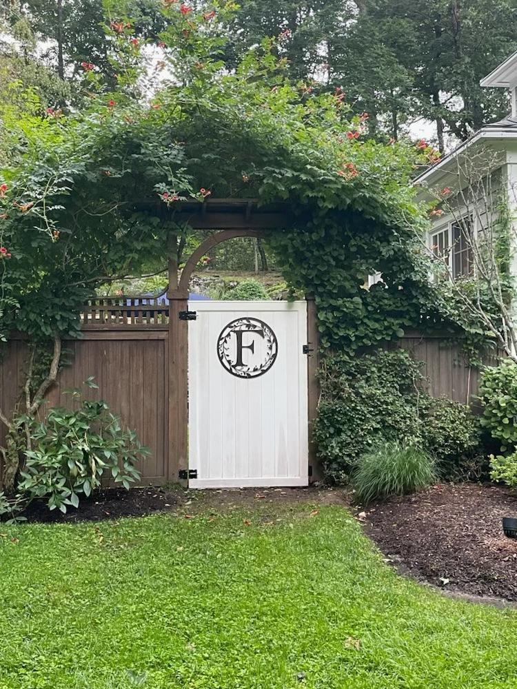 Letter Circle Monogram with Vines - Customer Photo From Diane Falconer