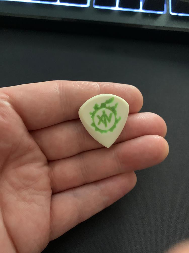 Xiphos Acrylic Plectrum - Iron Age Guitar Accessories