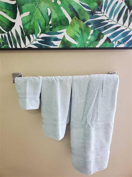 Martyna K verified customer review of Surf Spray 18 Piece Soft Cotton Bath Towel Set
