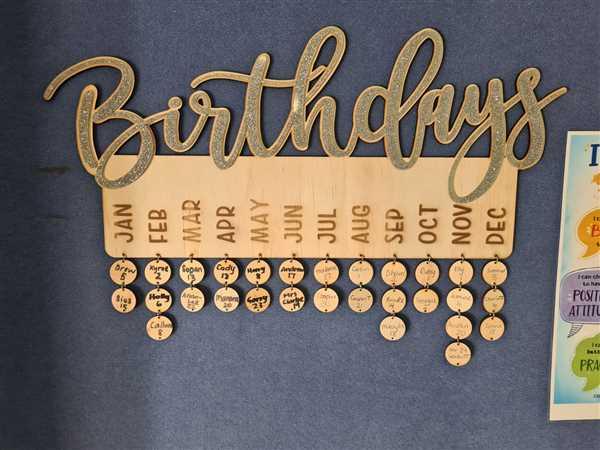 Carlie Rees Custom Designs Wooden Birthday Hanger Discs Review