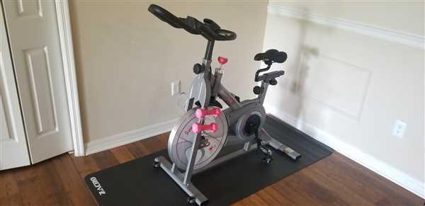 sunny health and fitness synergy magnetic indoor cycling bike