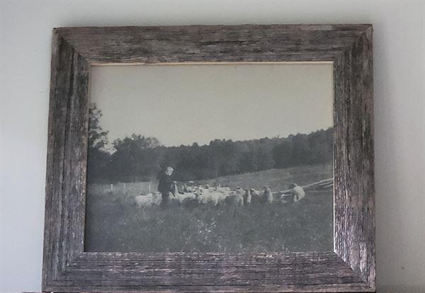 4x6 Barnwood Picture Frame, Homestead Narrow 1.5 inch Flat Rustic Reclaimed Wood Frame