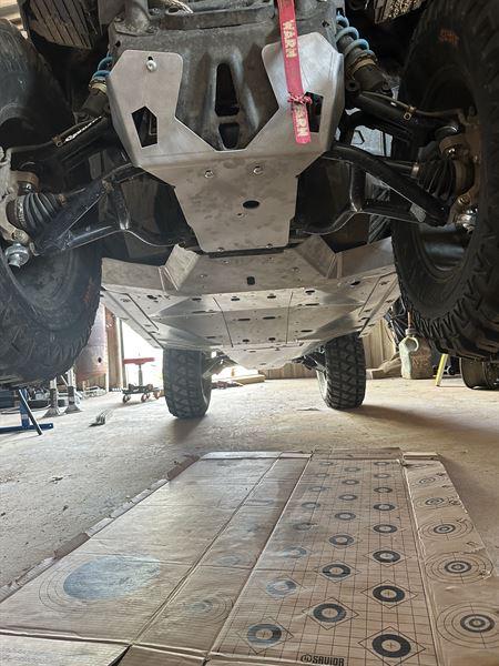 パレードページ For Honda TRX 400X/400EX Full Chassis Glide & Swing Arm Skid Plate