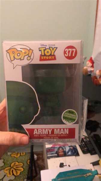 Manuel Santiago Hernandez verified customer review of Pop! Disney #377: Toy Story: ARMY MAN Summer Con 2018
