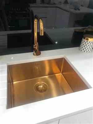 Naheed A. verified customer review of Alveus Delfino Bronze, kitchen mixer tap, Monarch collection
