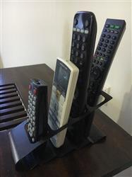 Remote Control Holder – GeekyGet