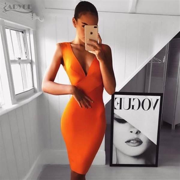 M***t verified customer review of Lativia Orange Bandage Dress