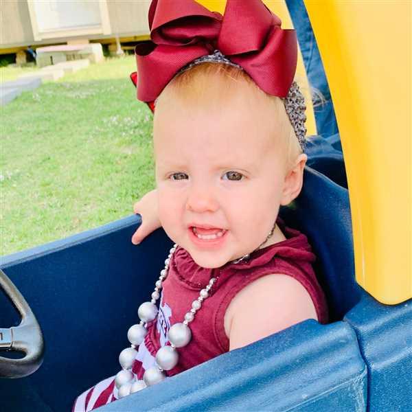 Bargain Bows Bubble Gum String Necklaces Review