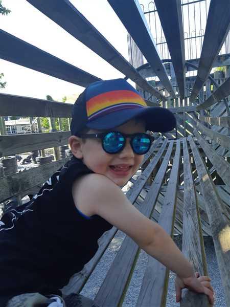 Rohana Heaslip verified customer review of Blue Series - Keyhole - Polarized Babiators