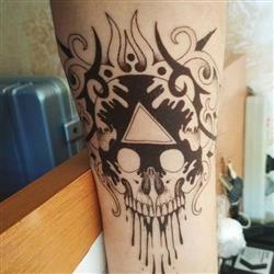 Michaël A. verified customer review of Bloody Tribal Skull
