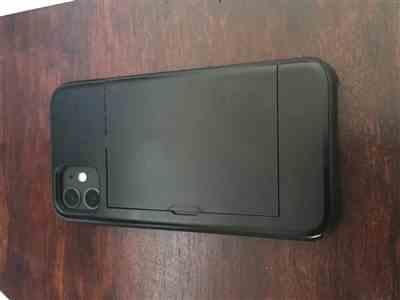 Benjamin Skelton verified customer review of Protective slide card pocket matt surface iPhone Case