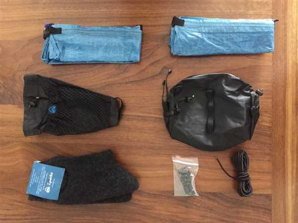 hiking shoulder pouch