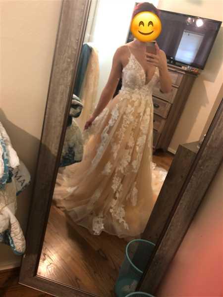 Ana Molina verified customer review of Custom Made Wedding Dress Order for Ana