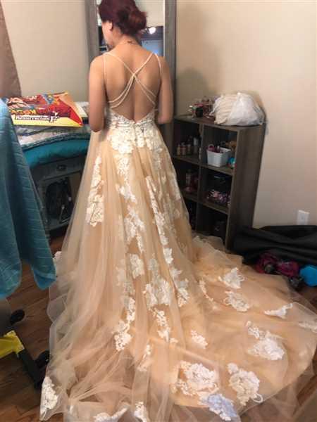 Ana Molina verified customer review of Custom Made Wedding Dress Order for Ana