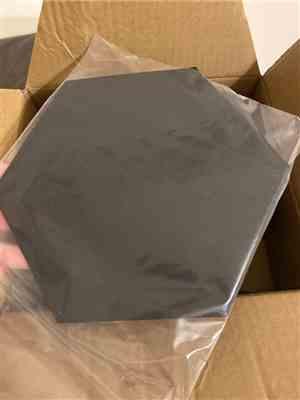 L***s verified customer review of PopUp Photo Surprise Gift Box