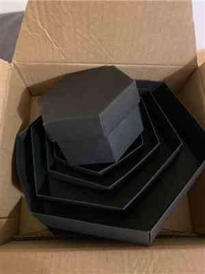 L***s verified customer review of PopUp Photo Surprise Gift Box