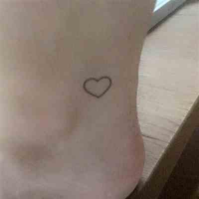 Small Heart Outline Temporary Tattoo (Set of 3) – Small Tattoos