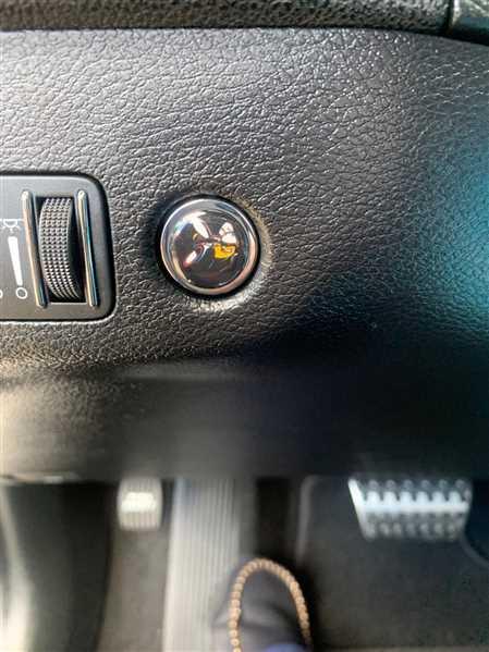 Robert Yurek verified customer review of 2011-2020 Dodge Charger Scat Pack Starter Button Overlay