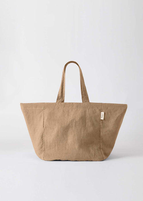 The beach people top linen tote