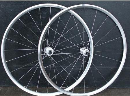 Gran Compe II / H+Son Archetype 700C 32H/32H Fixed Gear