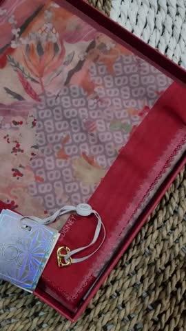 The Tapis Square - Surf The Web - Customer Photo From Anonymous