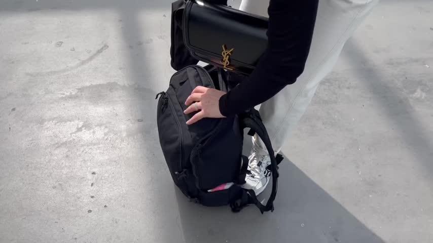 ADV Pro Backpack 32L Absolute Black - Customer Photo From Friend k.