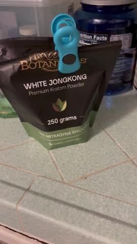 Red Maeng Da Kratom Powder - 250 Grams - Customer Photo From Sarah Schnare