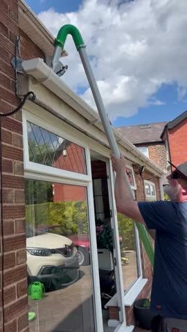 1700w Panther Gutter Vacuum with the Lightest 1.2m Aerospace Aluminium in the Industry - 500g Poles - Customer Photo From Phillip Edge