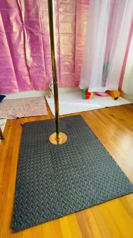 Height Adjustable Spinning Dance Pole Kit - Customer Photo From Sara Sanchez