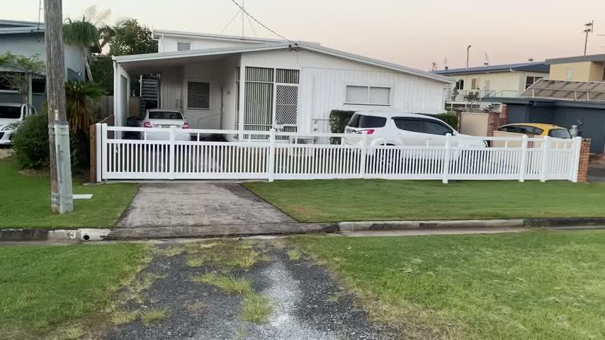 PVC - Semi Privacy Fencing Panel Kit 2388mm wide x 1200mm high. (Posts Purchased Separately) - Customer Photo From John C.