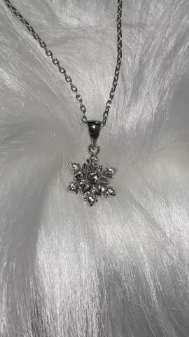 Sunny 18k White Gold Plated Crystal Necklace - Customer Photo From SnowBunny