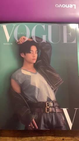  일반 BTS V Vogue Korea Magazine 2022 October V Coverman (C  Version) : Home & Kitchen