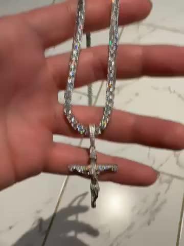 925S & VVS Moissanite Crucifix Necklace - Customer Photo From Ariel A.