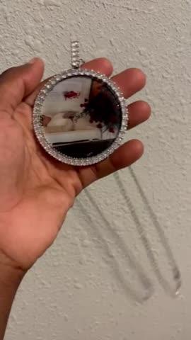LARGE 3D CIRCLE CUSTOM PICTURE PENDANT - Customer Photo From Ronrico T.