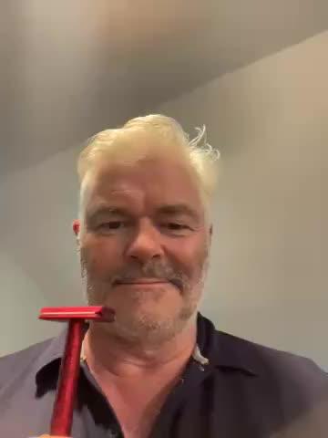 Henson AL13 in Canada Red - Customer Photo From Christopher Stagg