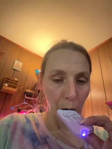 Bars Nicotine Vape - White Yummy Bear - Single - Customer Photo From Elaine Burrow
